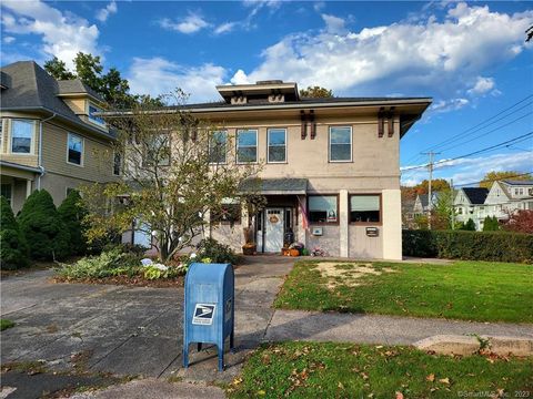 Tiny photo for 805 Edgewood Avenue #3, New Haven, CT 06515 (MLS # 24152805)