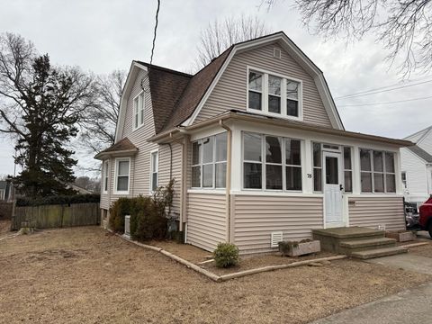 MLS: 24079605