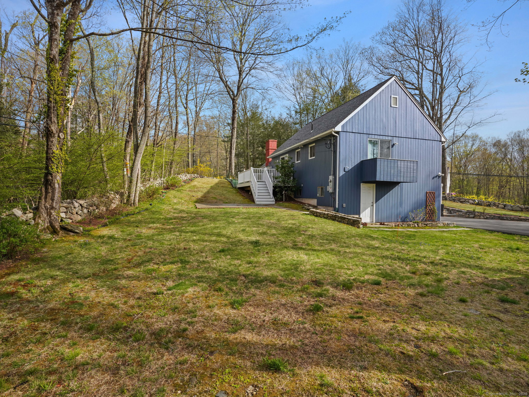 87 Picketts Ridge Road, Redding, Connecticut image 12