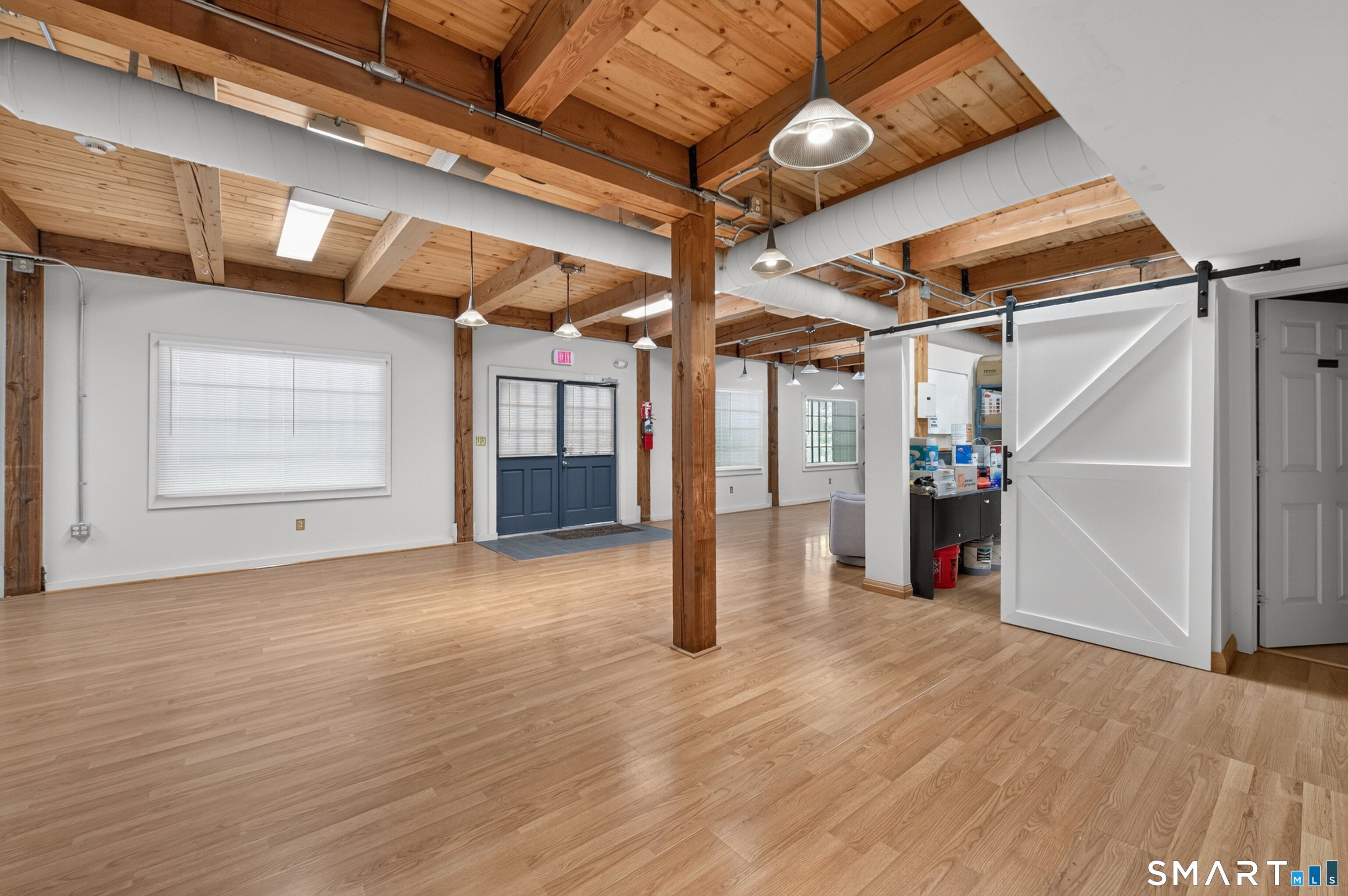 908 South Meriden Road 3
