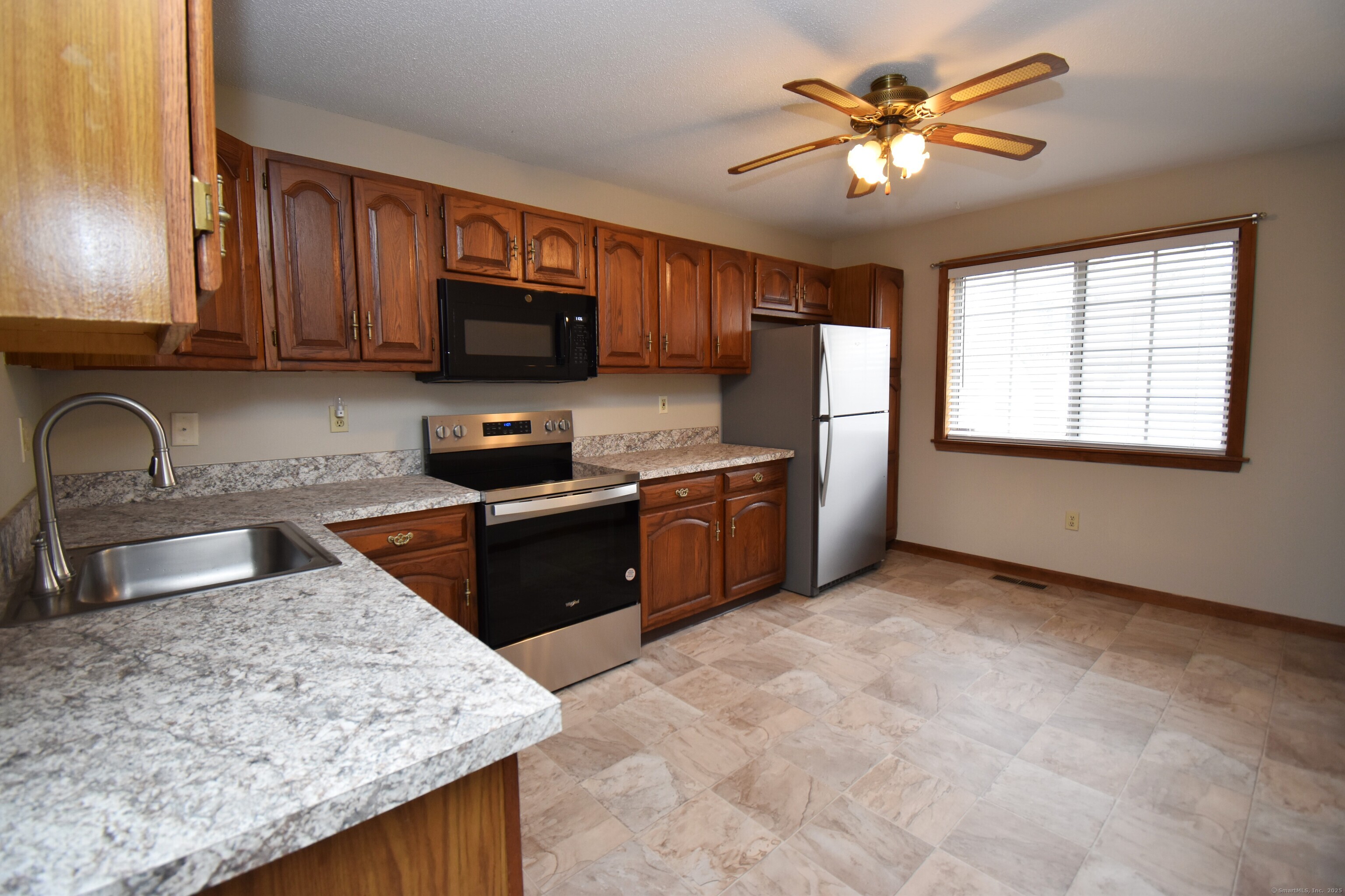 25 Malone Drive #1, Waterbury, Connecticut image 2