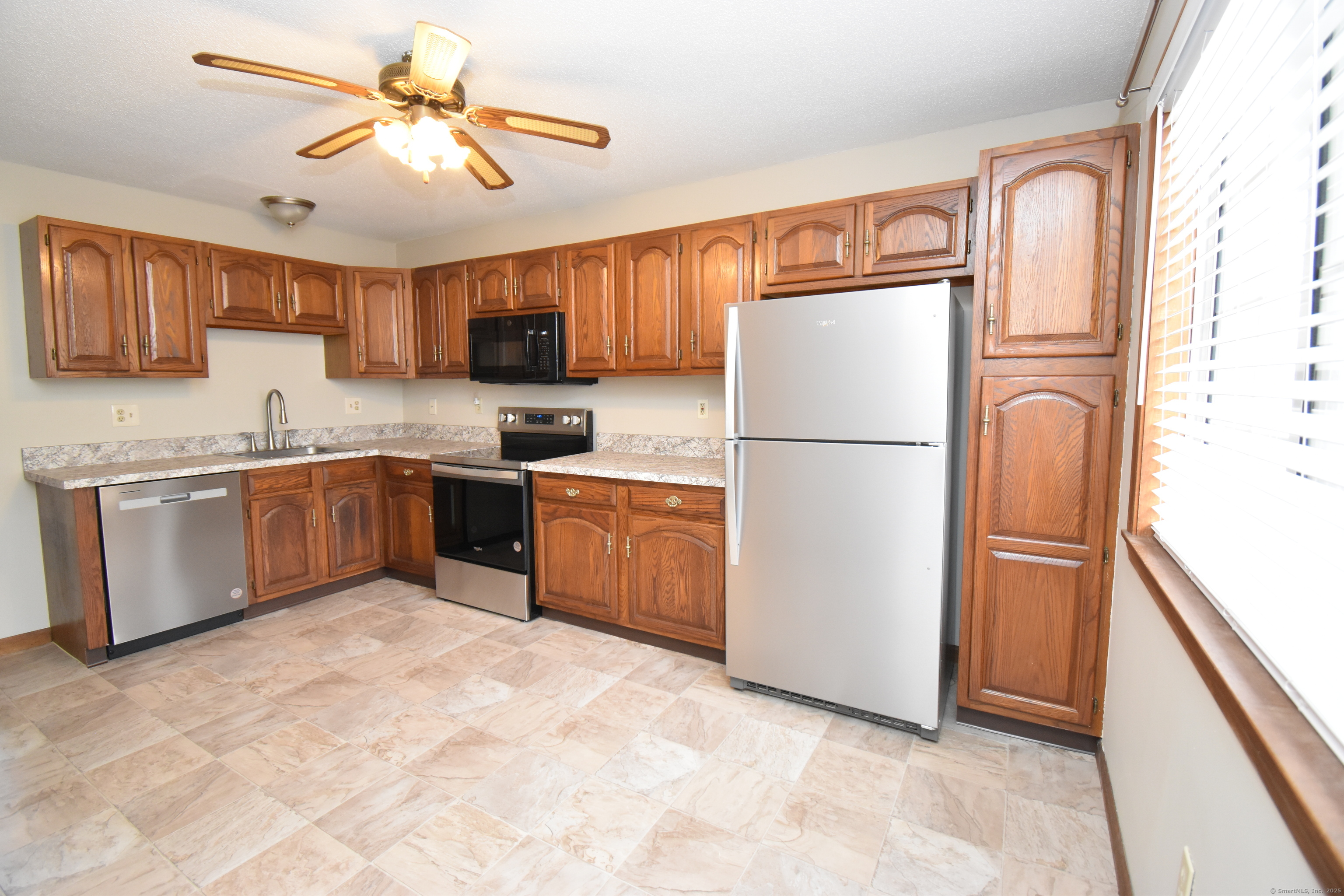 25 Malone Drive #1, Waterbury, Connecticut image 3