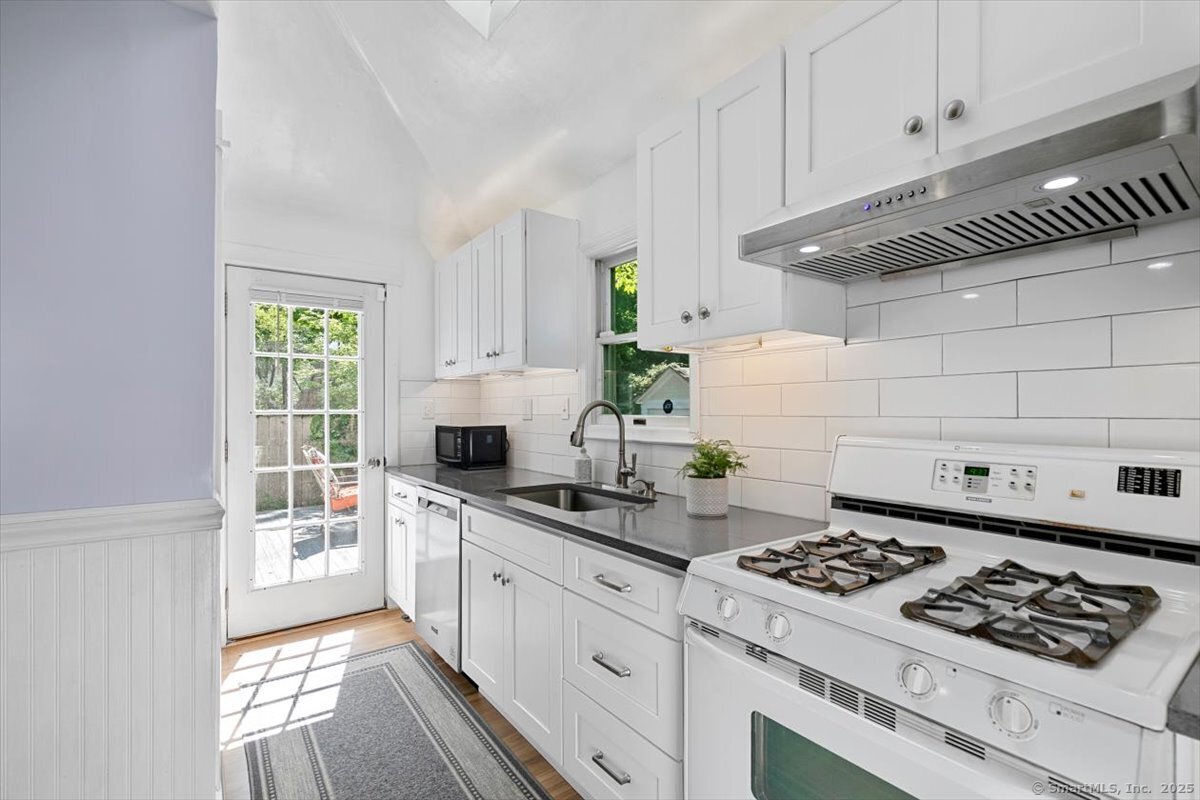 34 Filbert Street, Hamden, Connecticut image 14