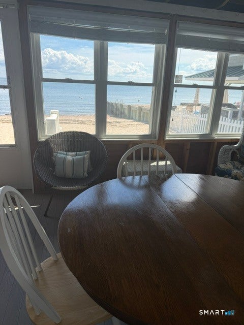 105 Shore Road