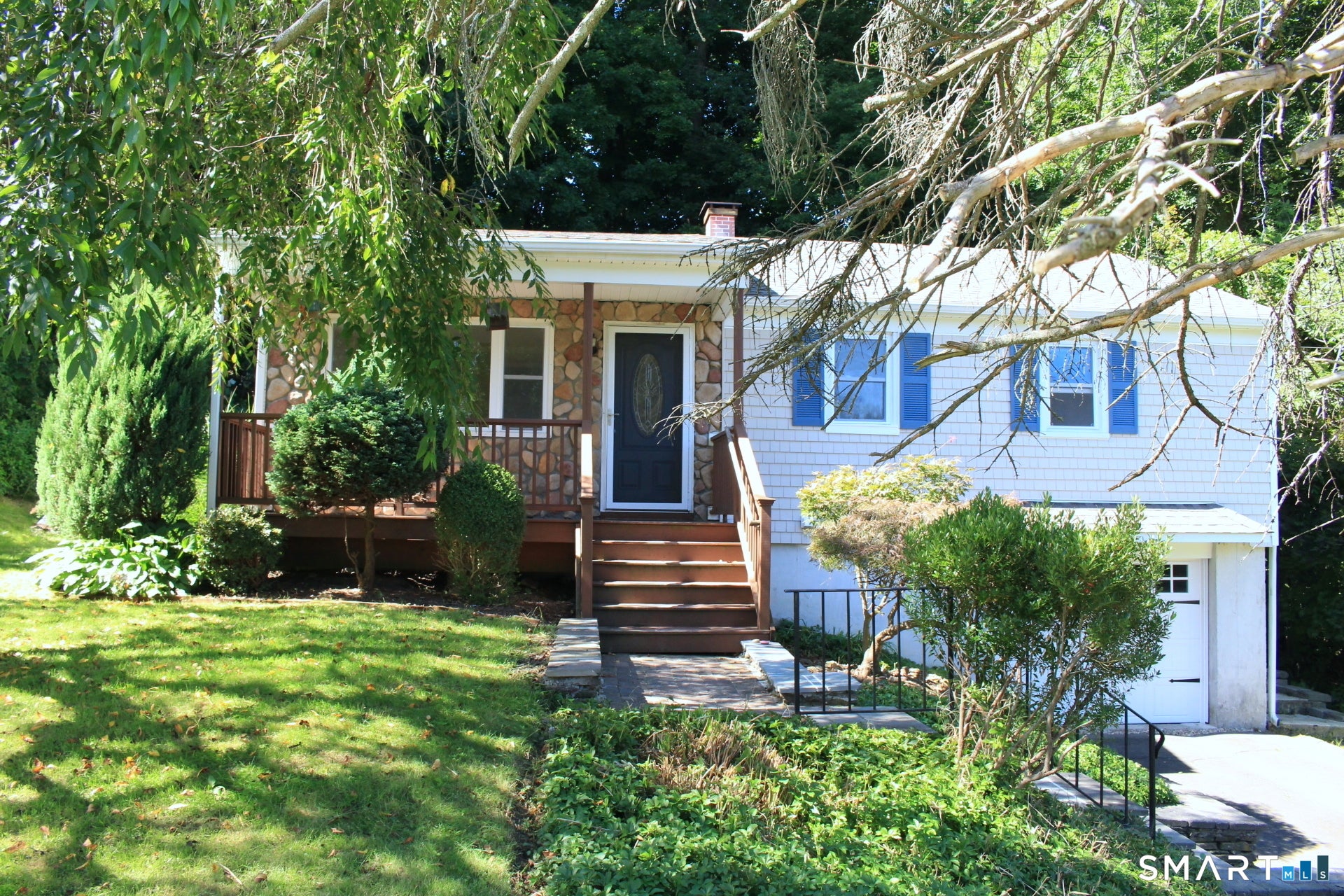 26 Midway Drive