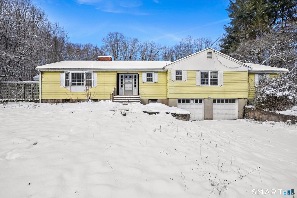 Photo of 10 Pasture Lane, Simsbury, CT 06092 (MLS # 24147890)