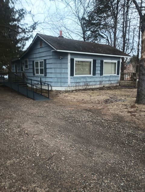 MLS: 24077839