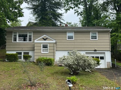 Photo of 665 Bradley Street, East Haven, CT 06512 (MLS # 24177339)