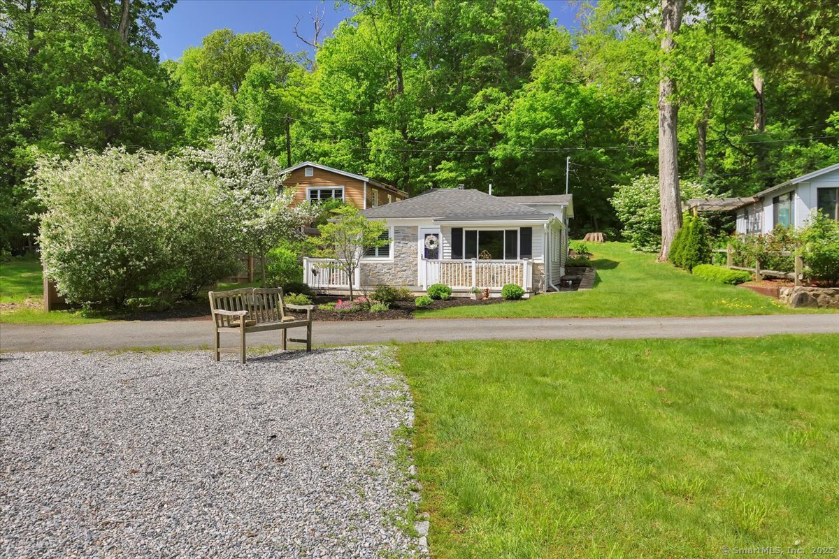 538 Winthrop Road 5