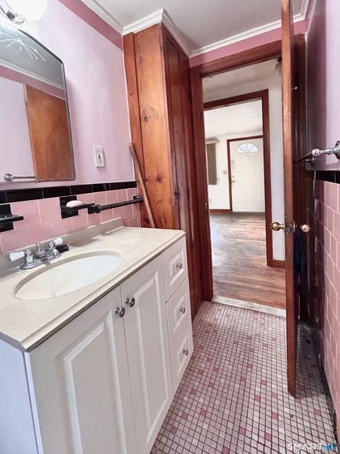 Tiny photo for 471 Quinnipiac Avenue, North Haven, CT 06473 (MLS # 24140903)