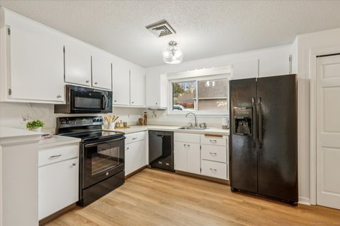 Tiny photo for 11 Mallard Circle #11, Simsbury, CT 06081 (MLS # 24135556)