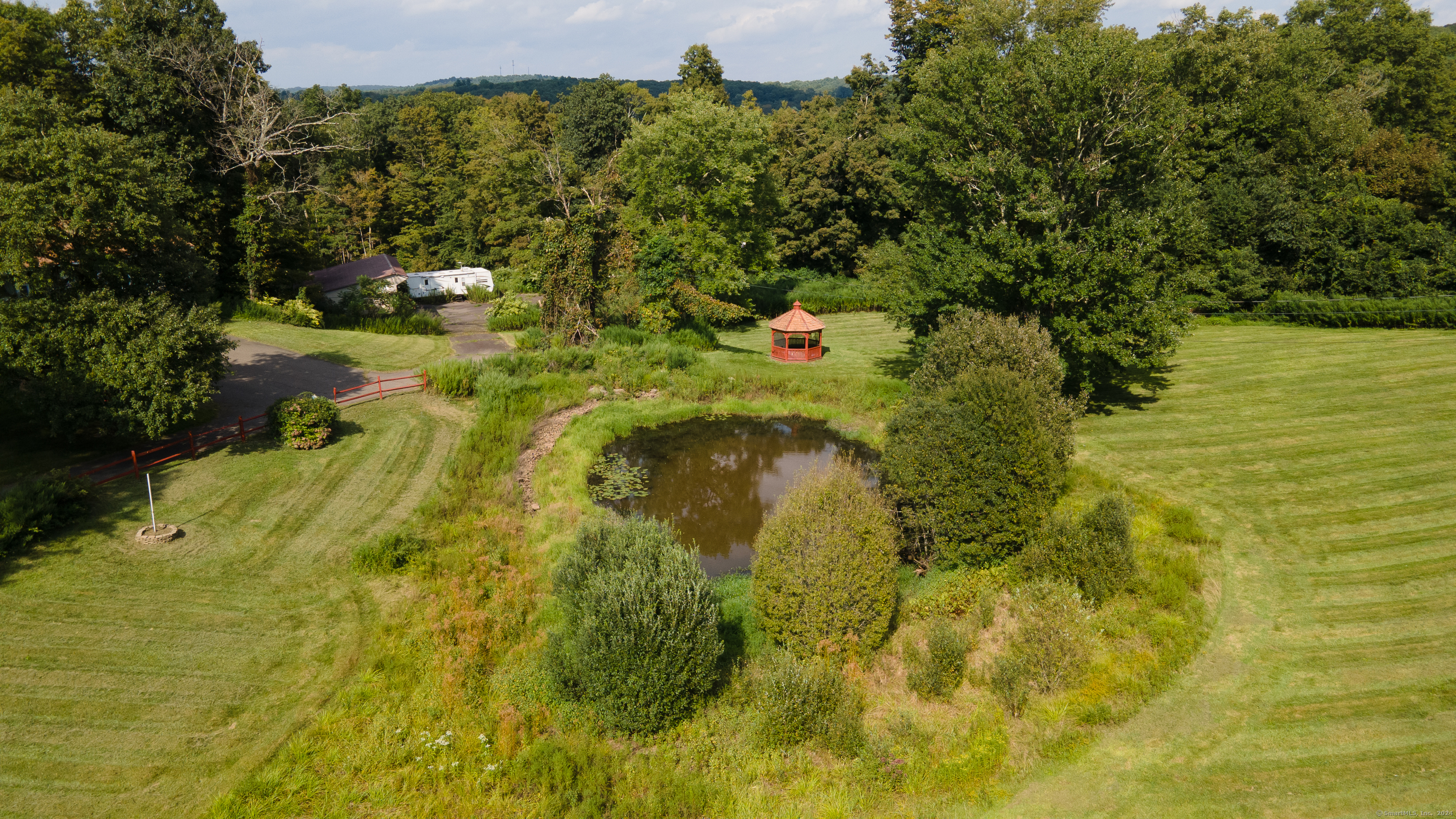 32 Tuttle Court, Bethany, Connecticut image 28