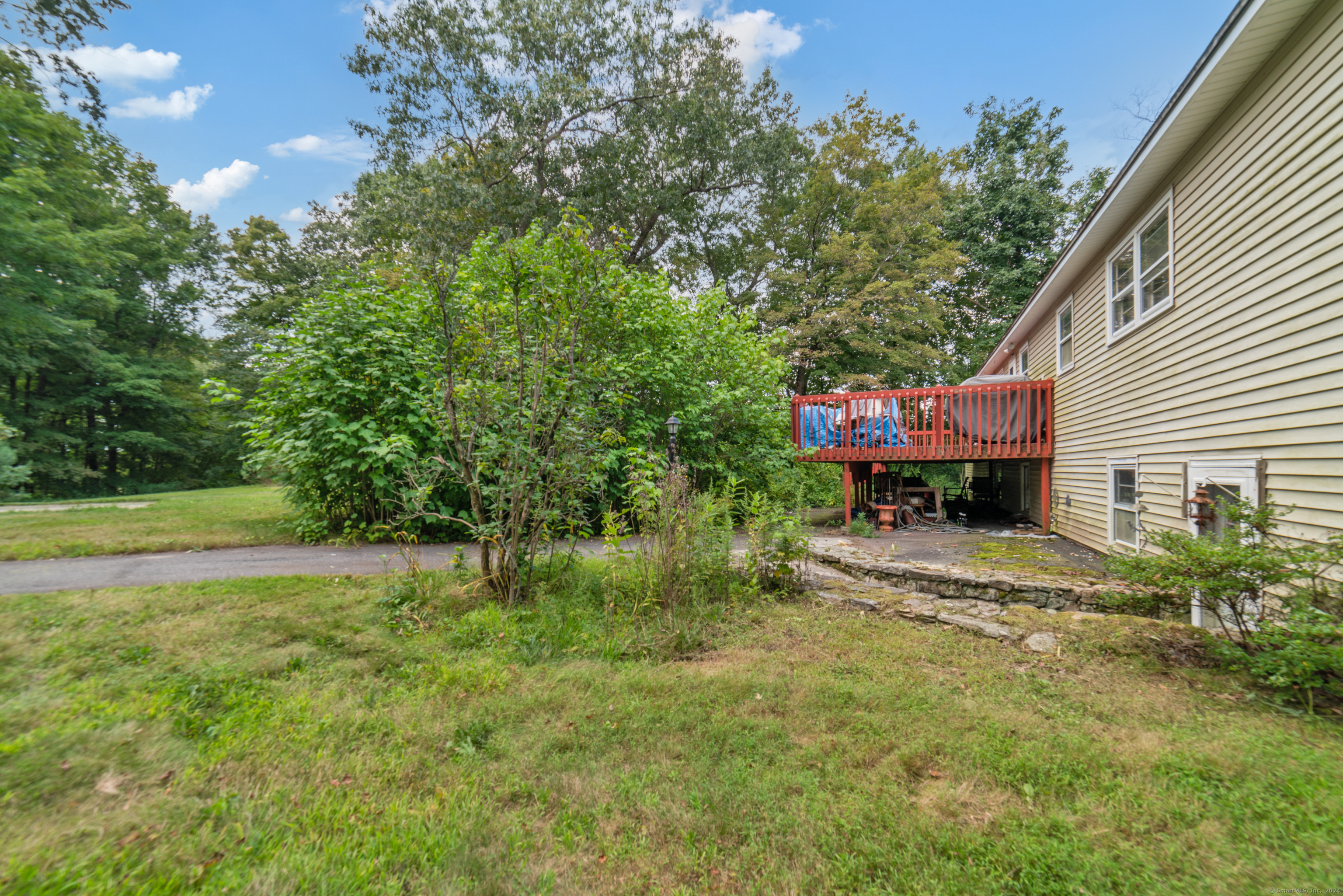 32 Tuttle Court, Bethany, Connecticut image 34
