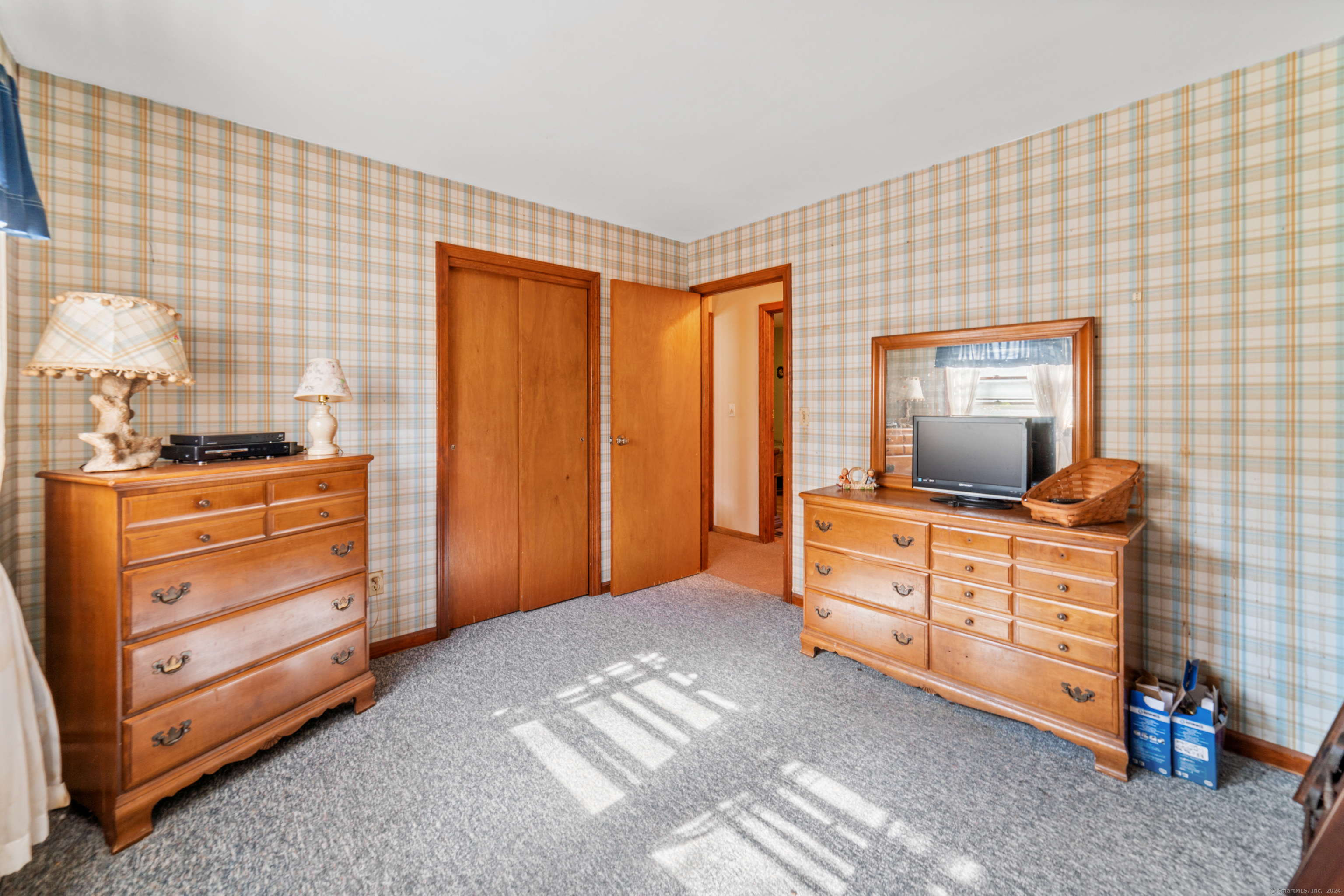 32 Tuttle Court, Bethany, Connecticut image 18