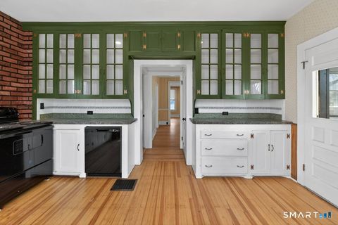 Photo of 164 W Main Street, Southington, CT 06479 (MLS # 24159977)