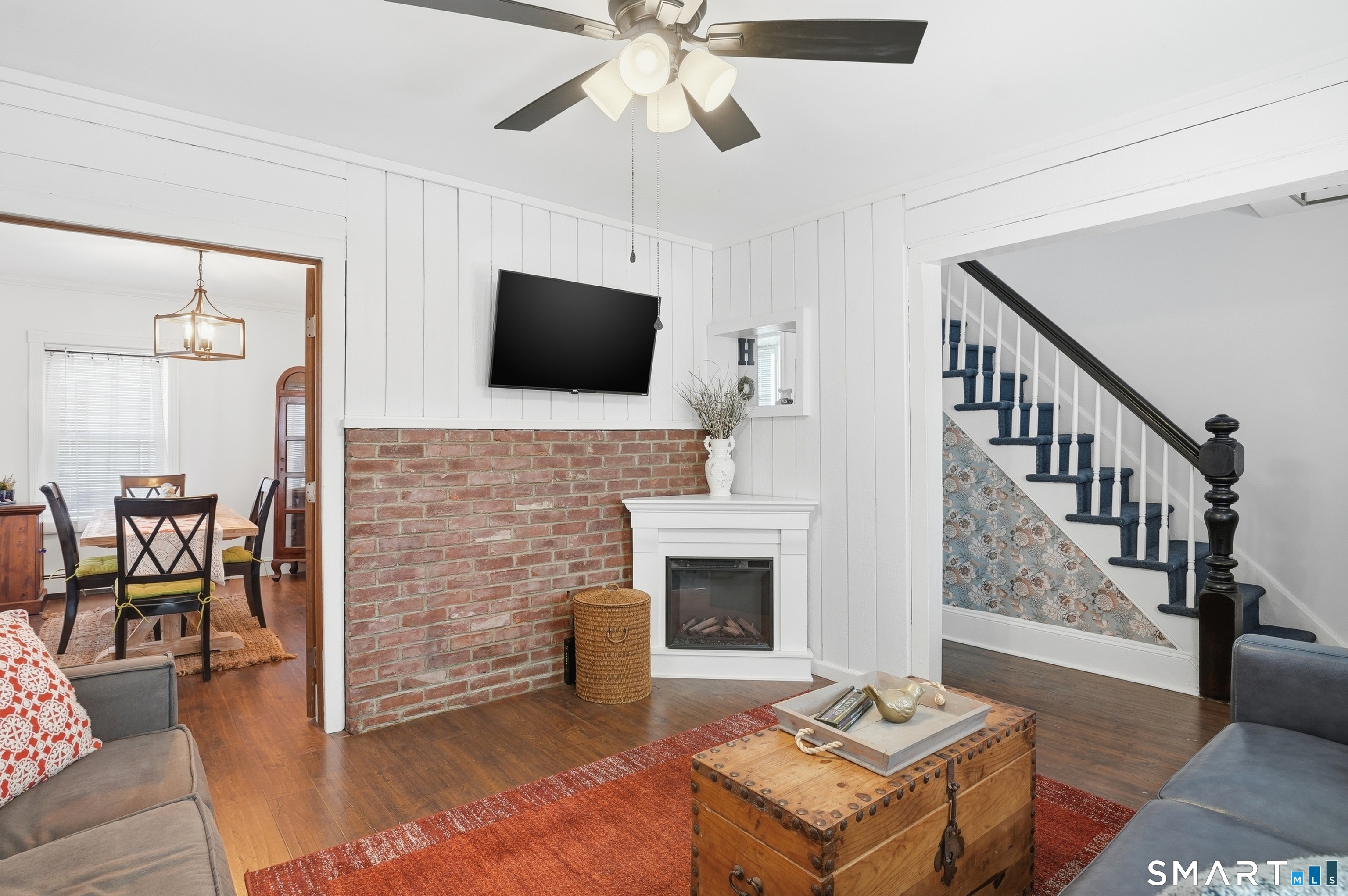 944 Longbrook Avenue