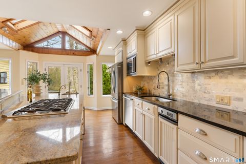 Tiny photo for 21 Laurel Lake E, Weston, CT 06883 (MLS # 24168885)