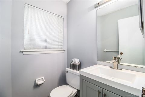 Tiny photo for 19 Stonegate Circle #D, Branford, CT 06405 (MLS # 24135124)