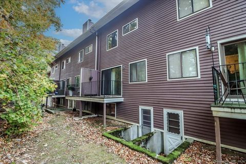Tiny photo for 19 Stonegate Circle #D, Branford, CT 06405 (MLS # 24135124)