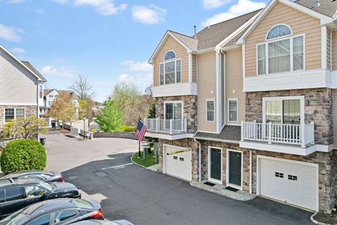 85 Camp Avenue APT 8I, Stamford, CT 06907 - #: 24090047