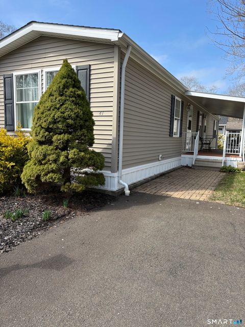 41 Woodland Trail Killingworth CT 06419