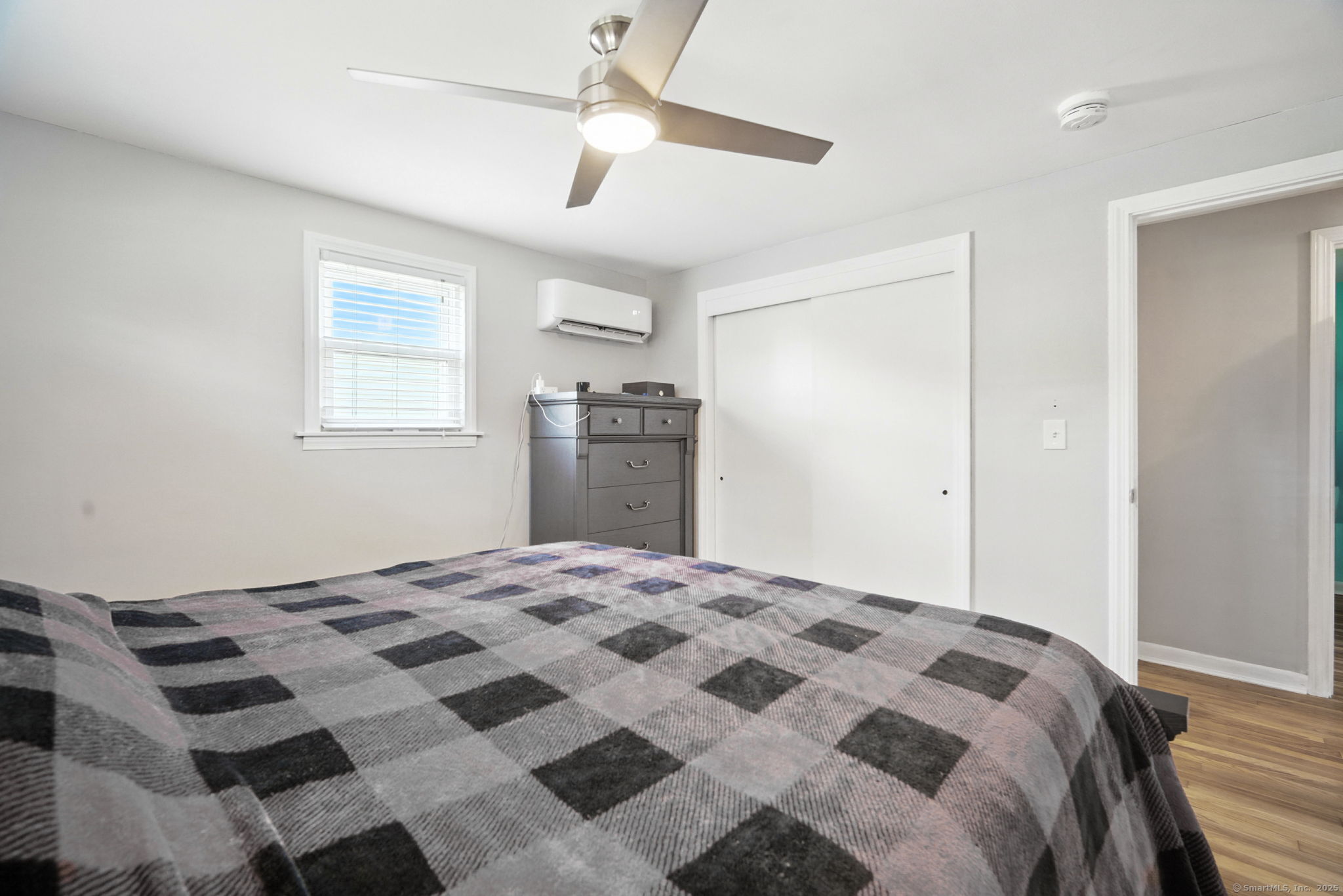 Enfield, Connecticut 06082, United States, 3 Bedrooms Bedrooms, ,2 BathroomsBathrooms,Residential,Active,160608