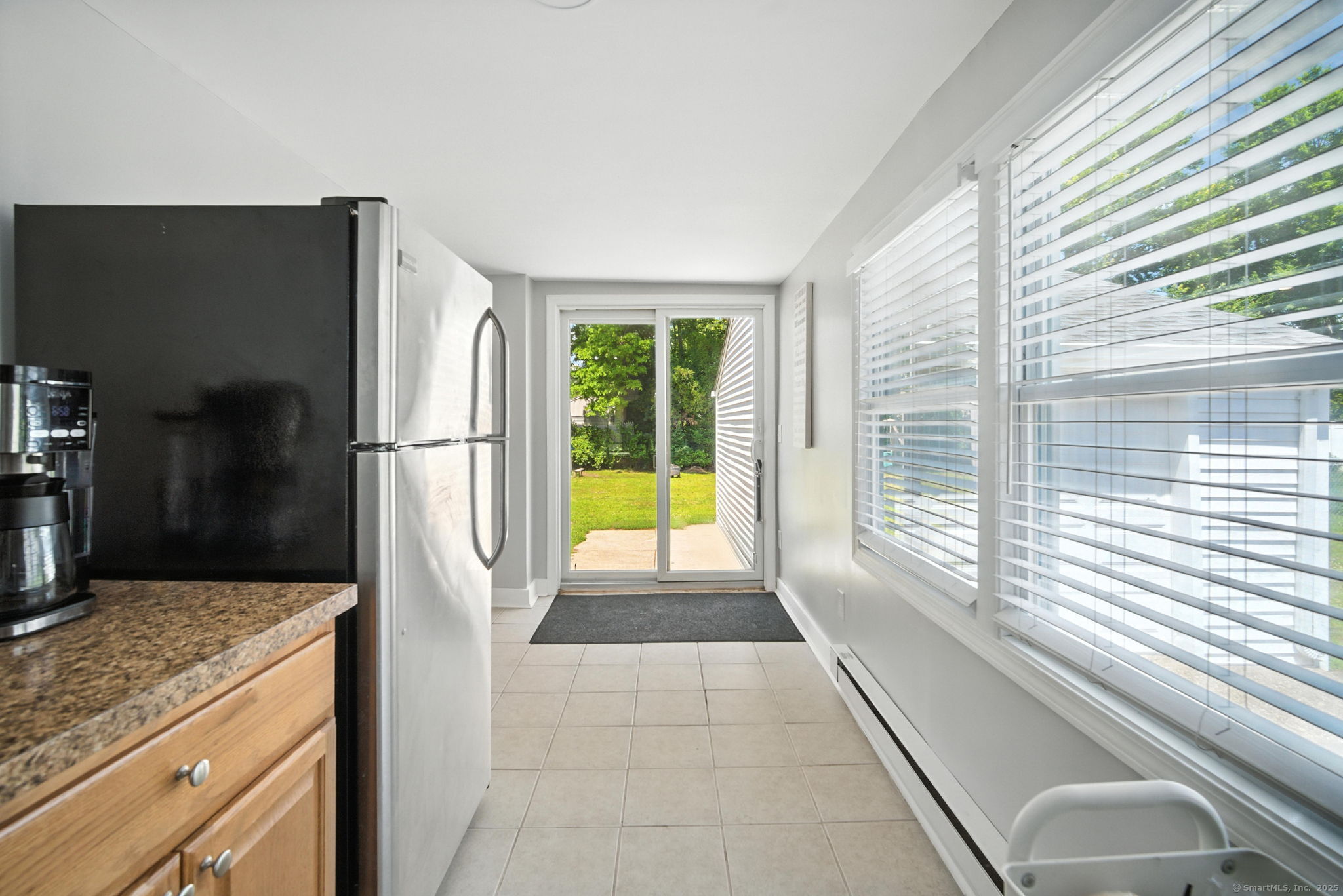 Enfield, Connecticut 06082, United States, 3 Bedrooms Bedrooms, ,2 BathroomsBathrooms,Residential,Active,160608