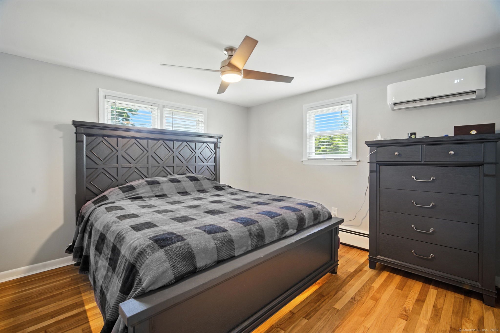 Enfield, Connecticut 06082, United States, 3 Bedrooms Bedrooms, ,2 BathroomsBathrooms,Residential,Active,160608