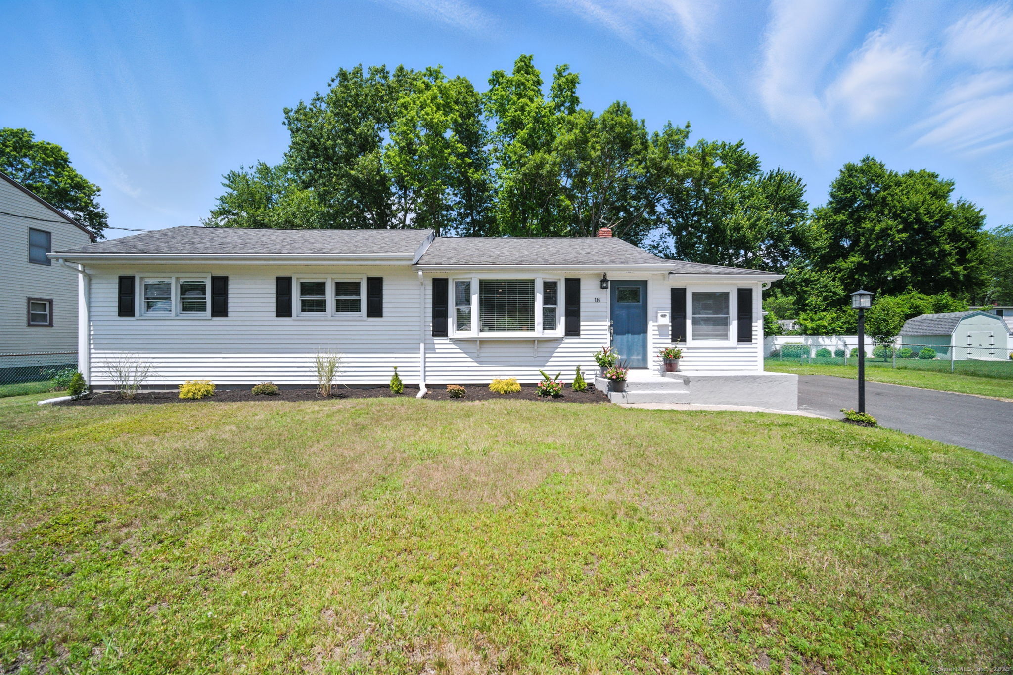 Enfield, Connecticut 06082, United States, 3 Bedrooms Bedrooms, ,2 BathroomsBathrooms,Residential,Active,160608