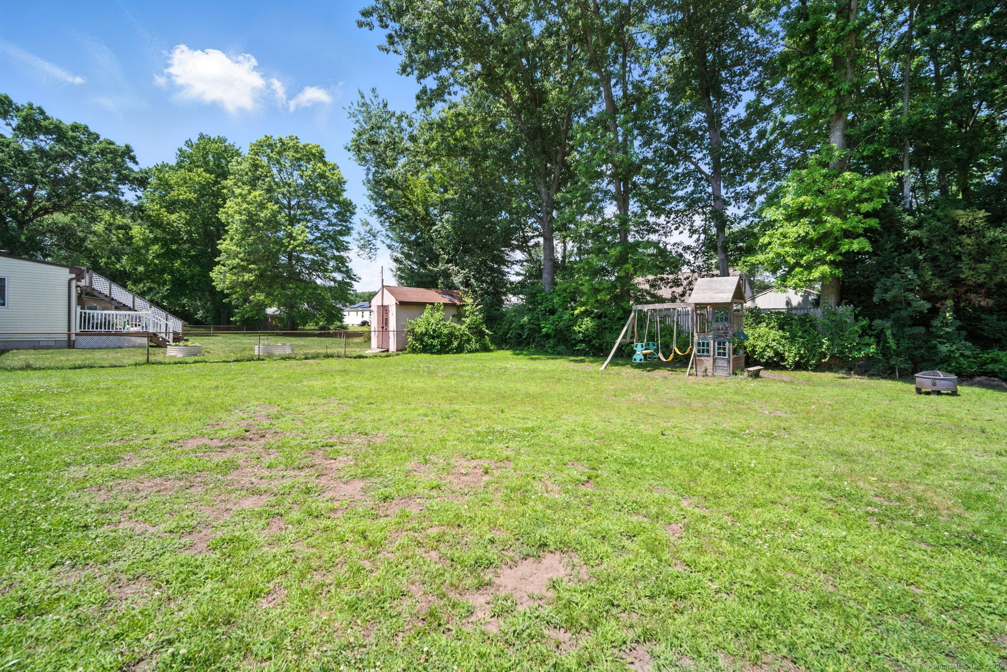 Enfield, Connecticut 06082, United States, 3 Bedrooms Bedrooms, ,2 BathroomsBathrooms,Residential,Active,160608