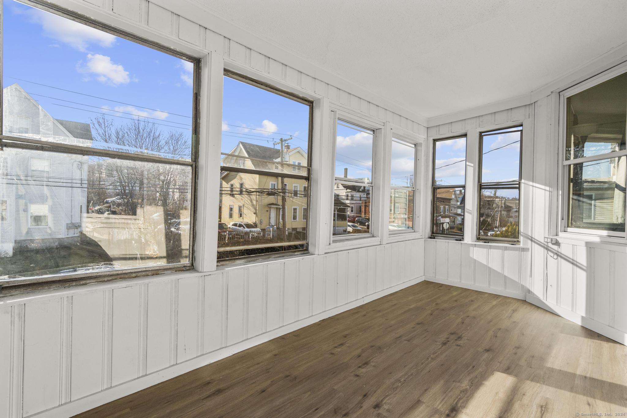 New Britain, Connecticut 06051, United States, 6 Bedrooms Bedrooms, ,3 BathroomsBathrooms,Residential,Pending,24783