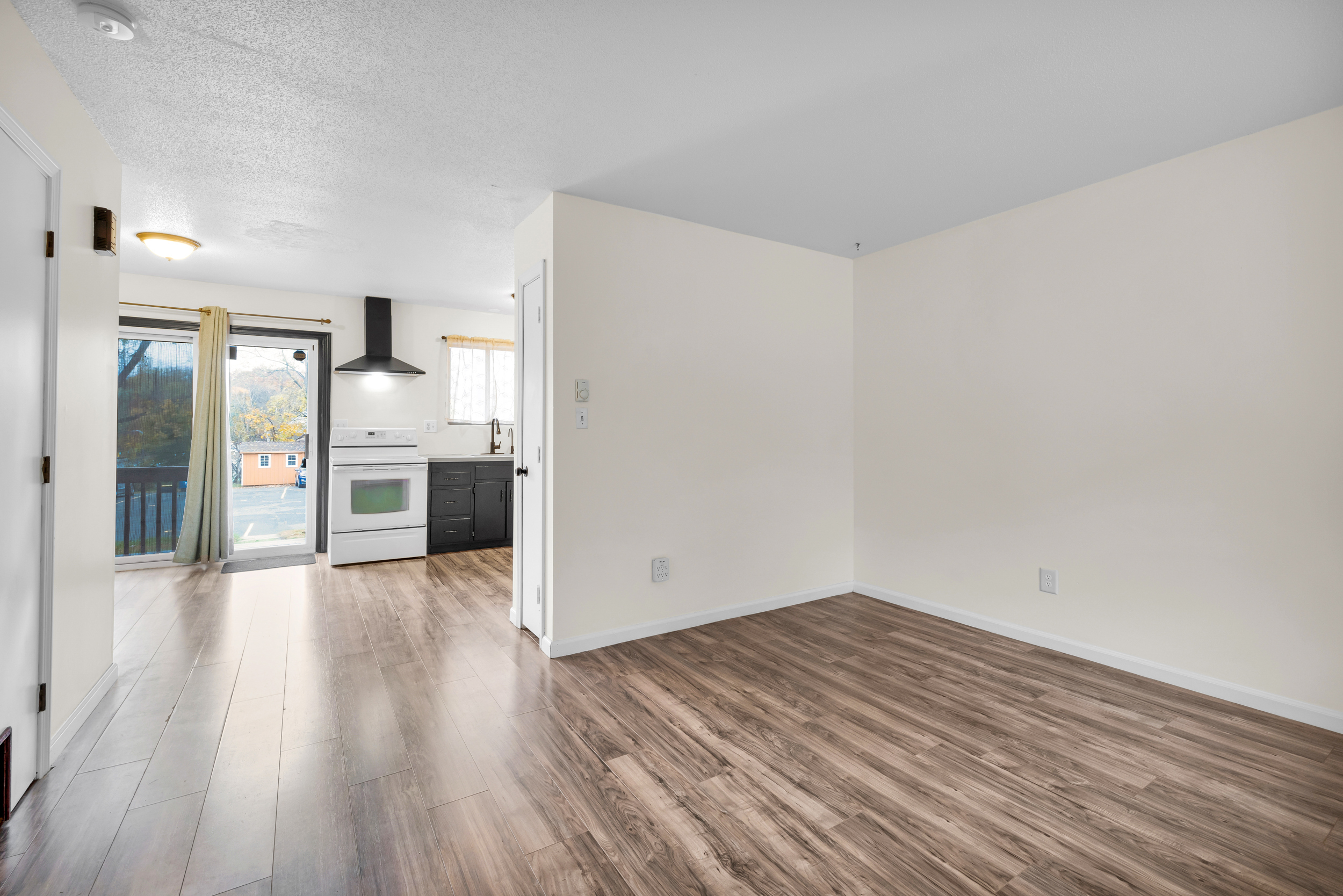 220 Blakeslee Street 220