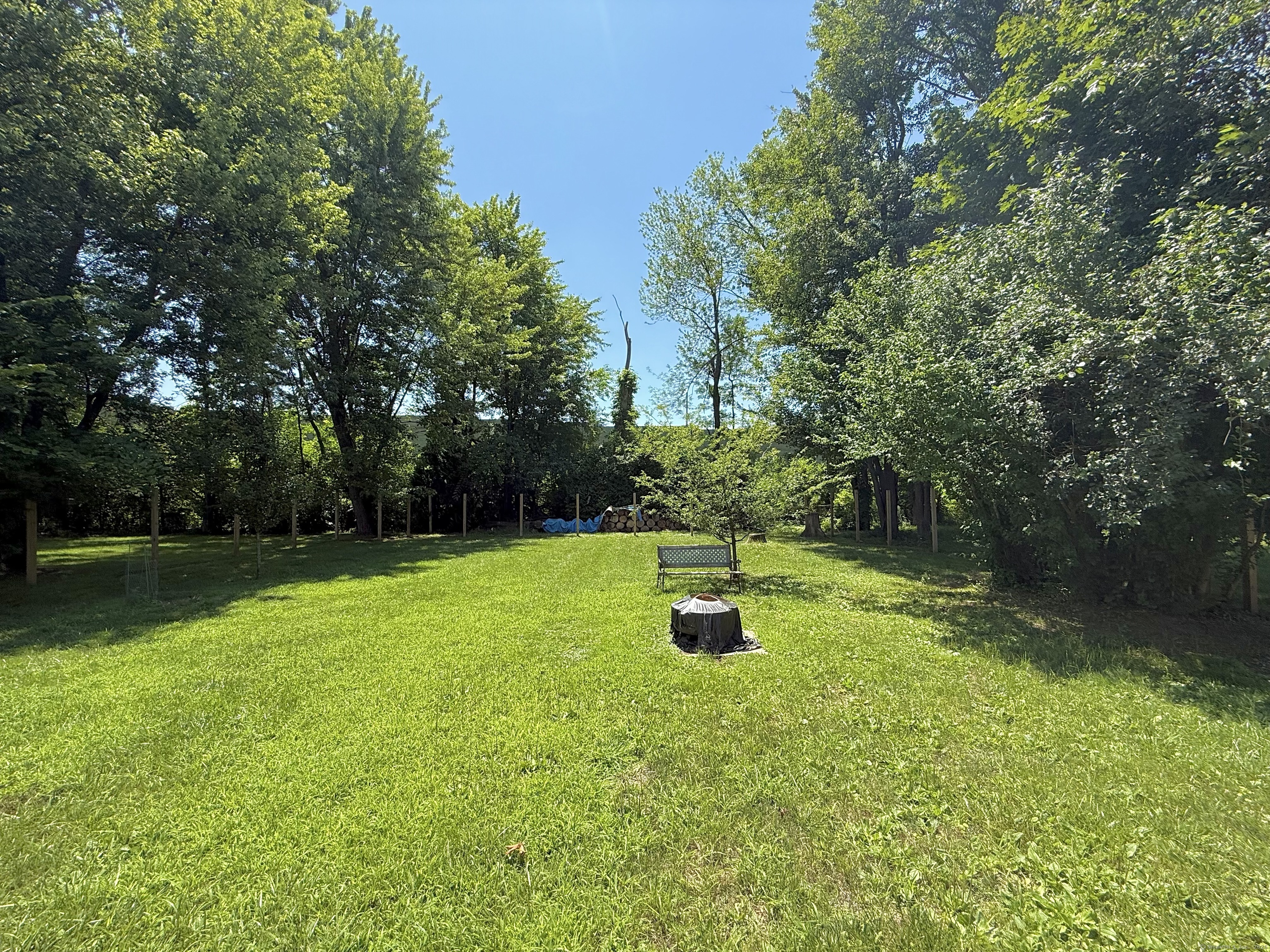 West Hartford, Connecticut 06107, United States, 3 Bedrooms Bedrooms, ,2 BathroomsBathrooms,Residential,Active,164983