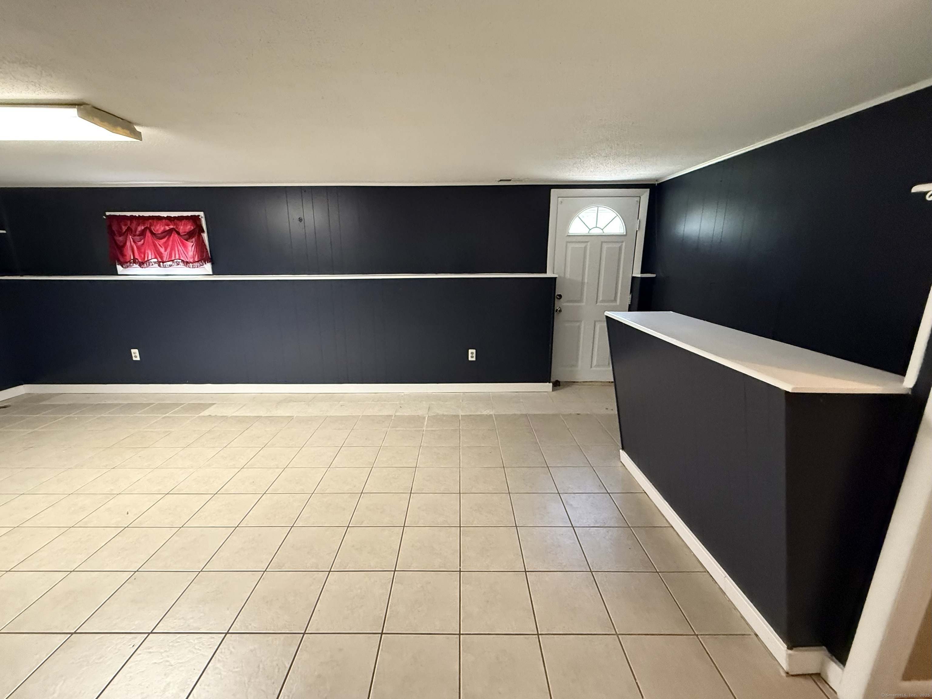 West Hartford, Connecticut 06107, United States, 3 Bedrooms Bedrooms, ,2 BathroomsBathrooms,Residential,Active,164983