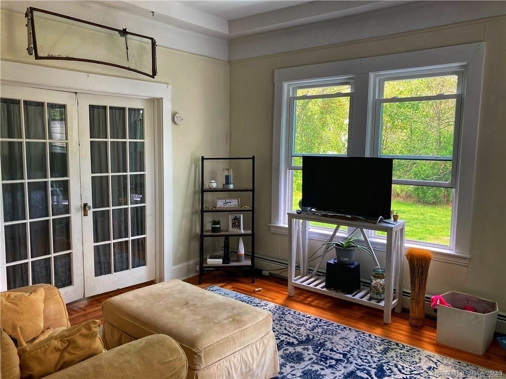 Groton, Connecticut 06340, United States, 2 Bedrooms Bedrooms, ,1 BathroomBathrooms,Residential,Active,205603