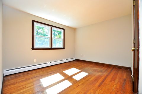 Tiny photo for 88 Lincoln Way, Windsor, CT 06095 (MLS # 24136438)