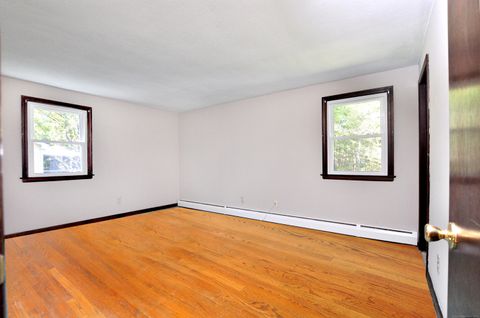 Tiny photo for 88 Lincoln Way, Windsor, CT 06095 (MLS # 24136438)