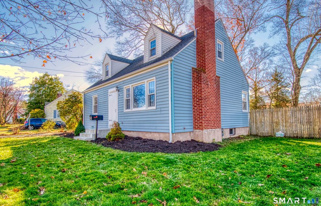 Photo of 46 Green Road, Manchester, CT 06042 (MLS # 24146082)