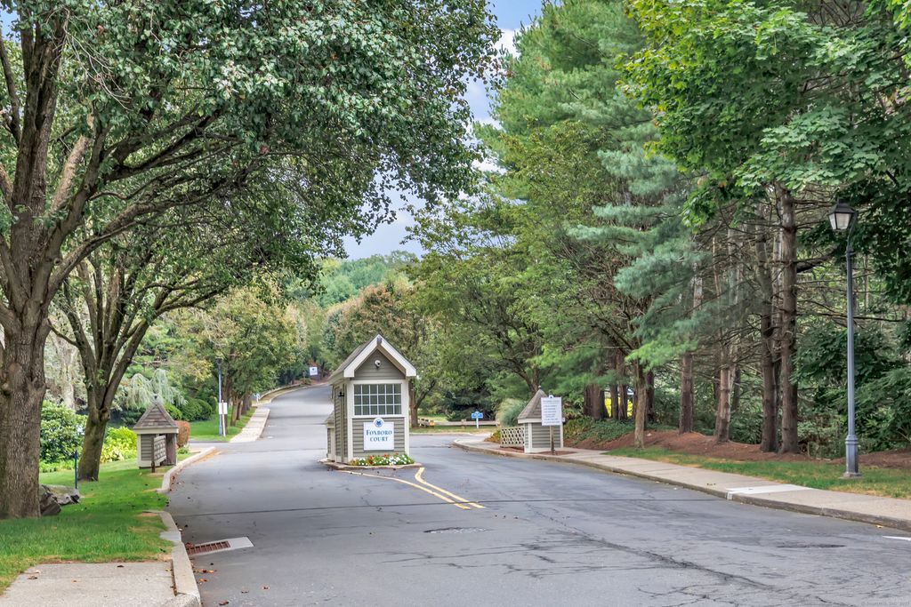 Photo of 510 Foxboro Drive #510, Norwalk, CT 06851 (MLS # 24128889)