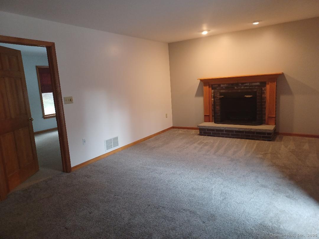 17 Meadowview Lane, Norwich, Connecticut image 10