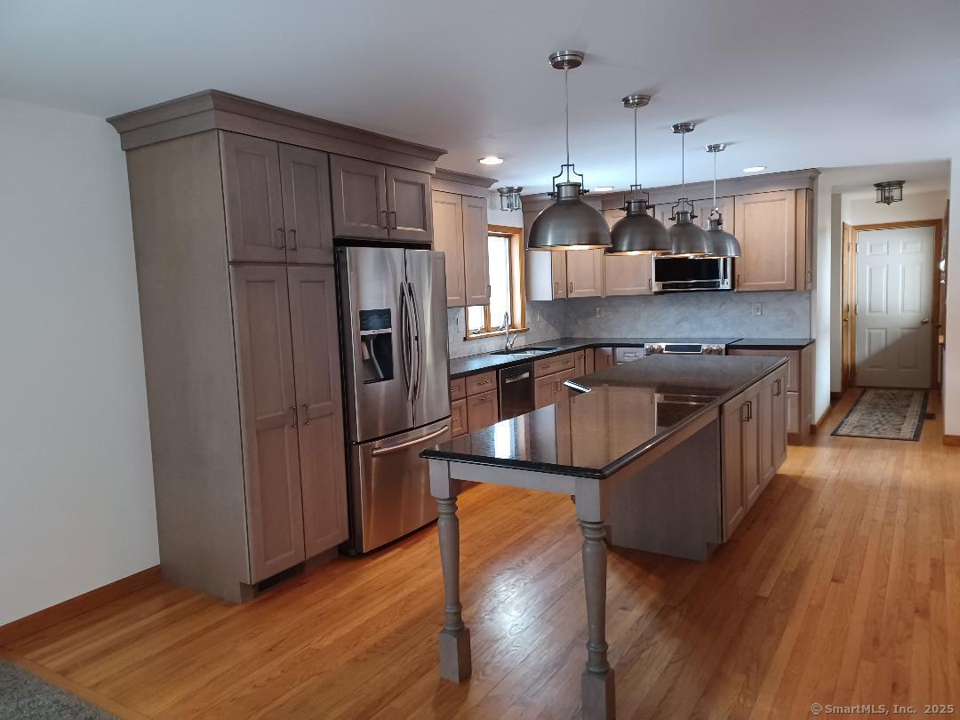 17 Meadowview Lane, Norwich, Connecticut image 12