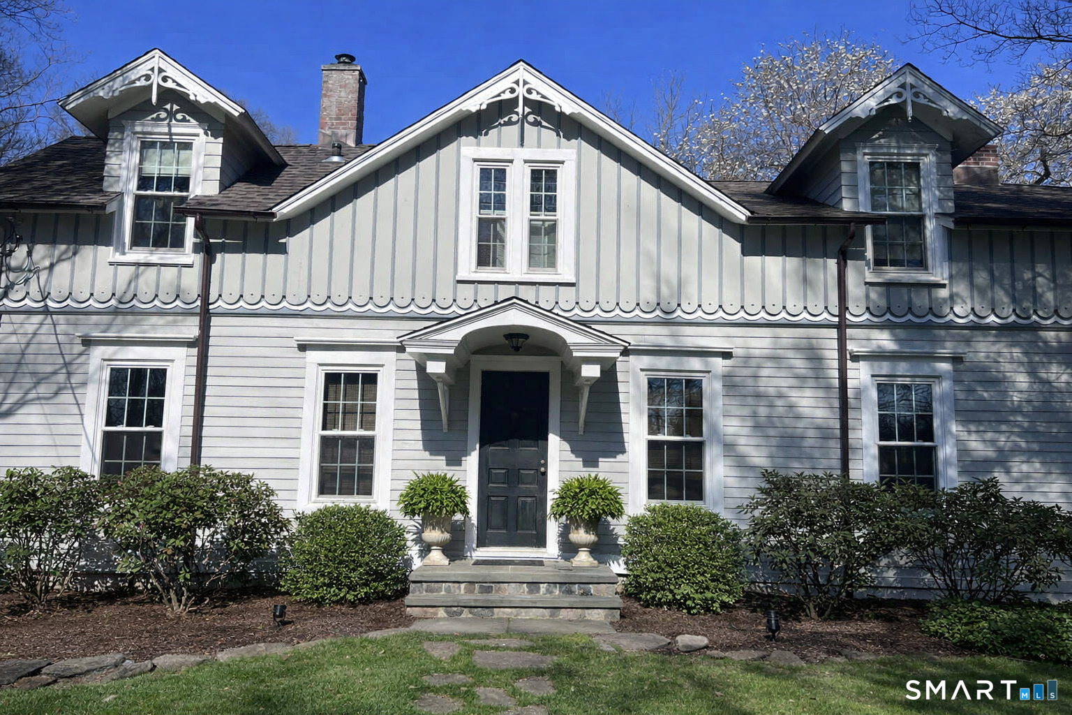 3810 Congress Street