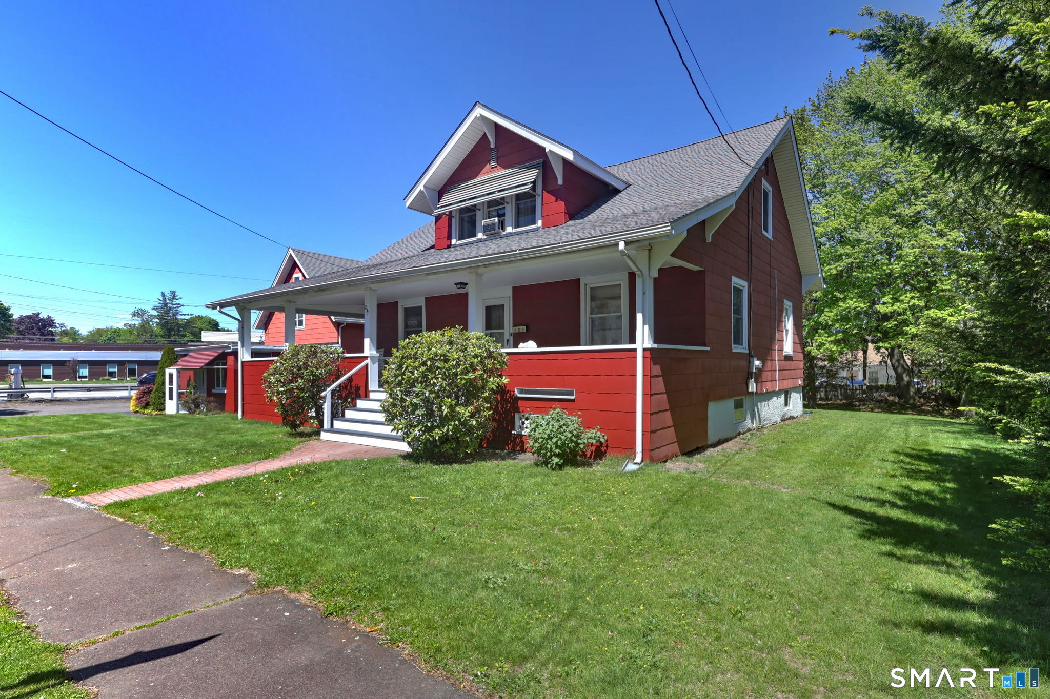 231 West River Street