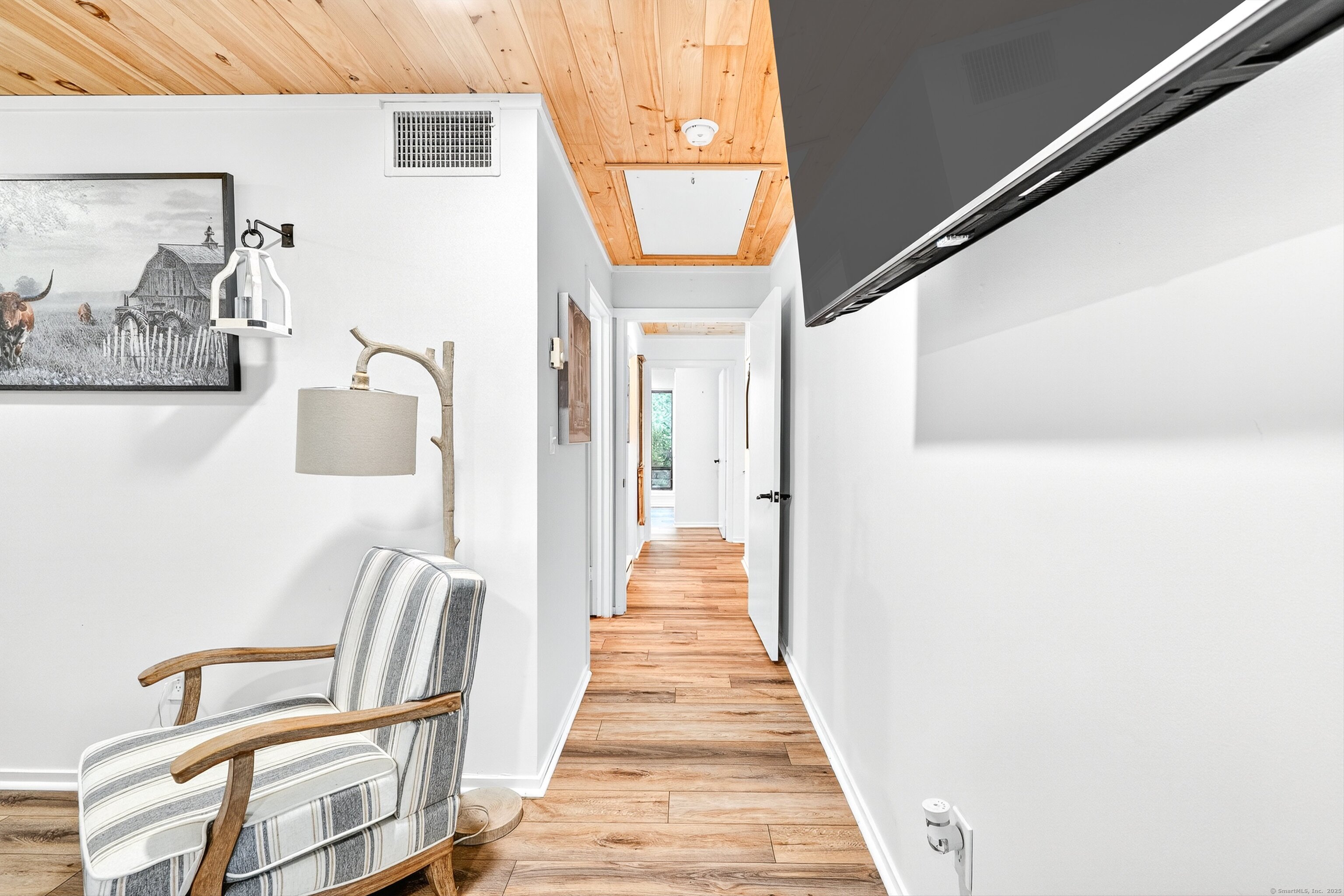 401 Heritage Village B