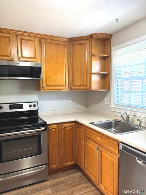 Tiny photo for 1250 Farmington Avenue #C, Farmington, CT 06032 (MLS # 24174090)
