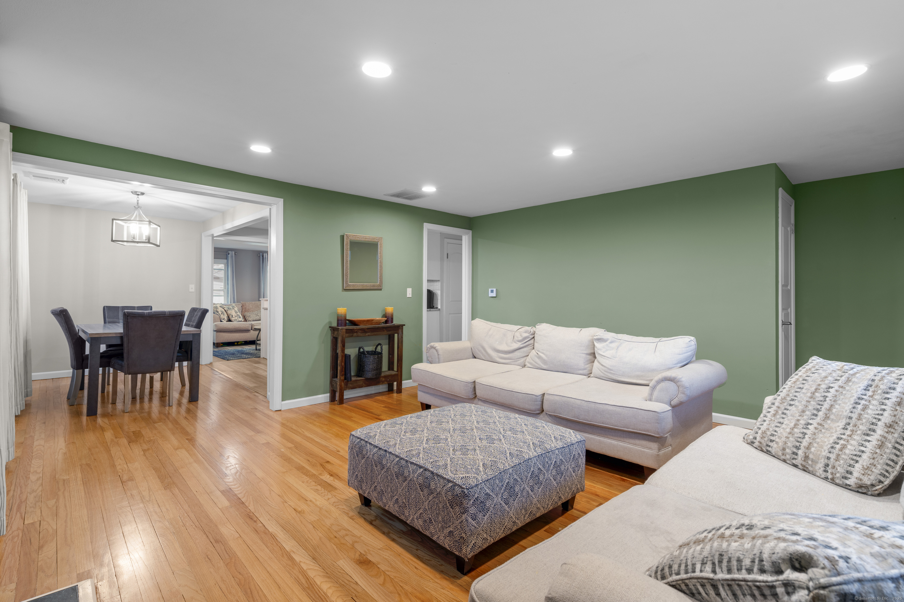 231 Colonial Boulevard, West Haven, Connecticut image 5