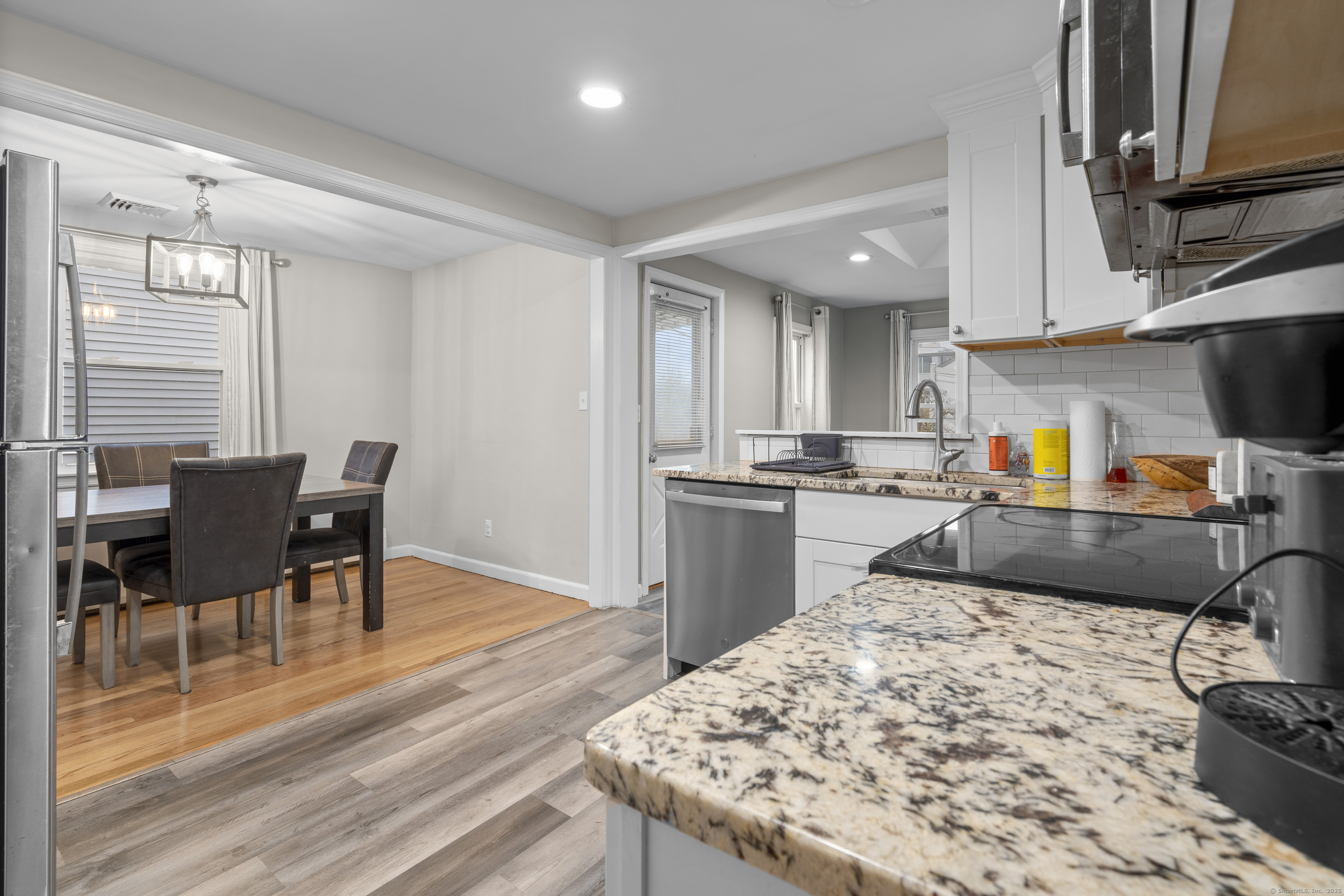 231 Colonial Boulevard, West Haven, Connecticut image 11