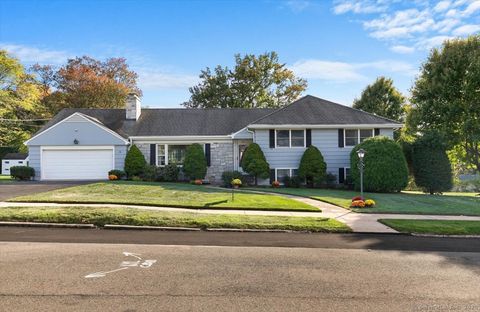 55 Ranch Road Hamden CT 06517