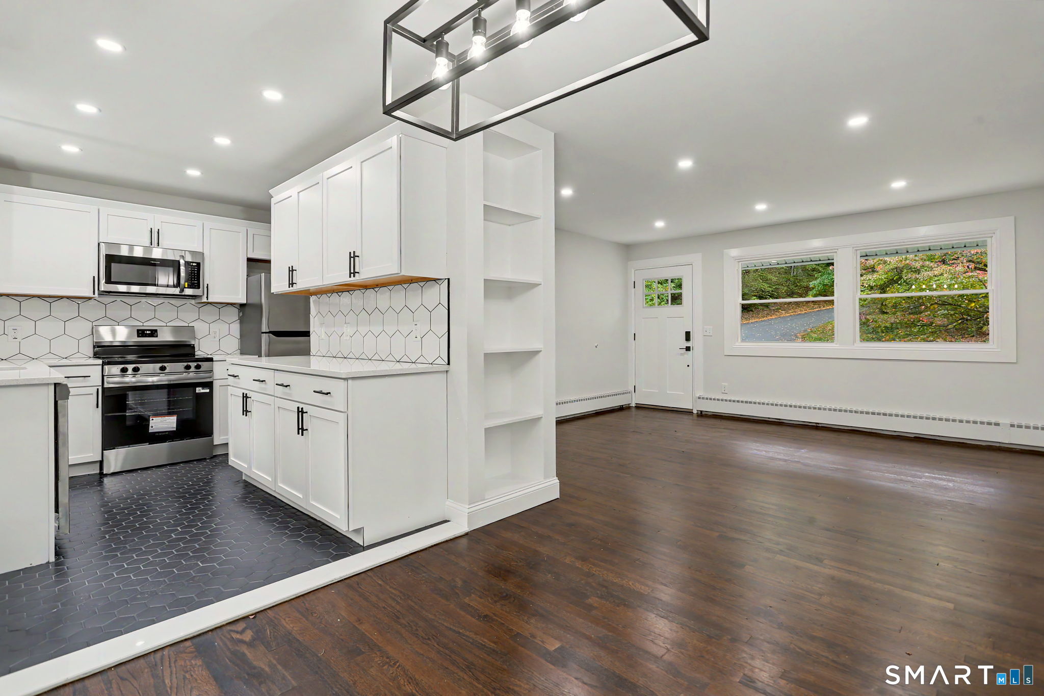 35 Columbine Drive