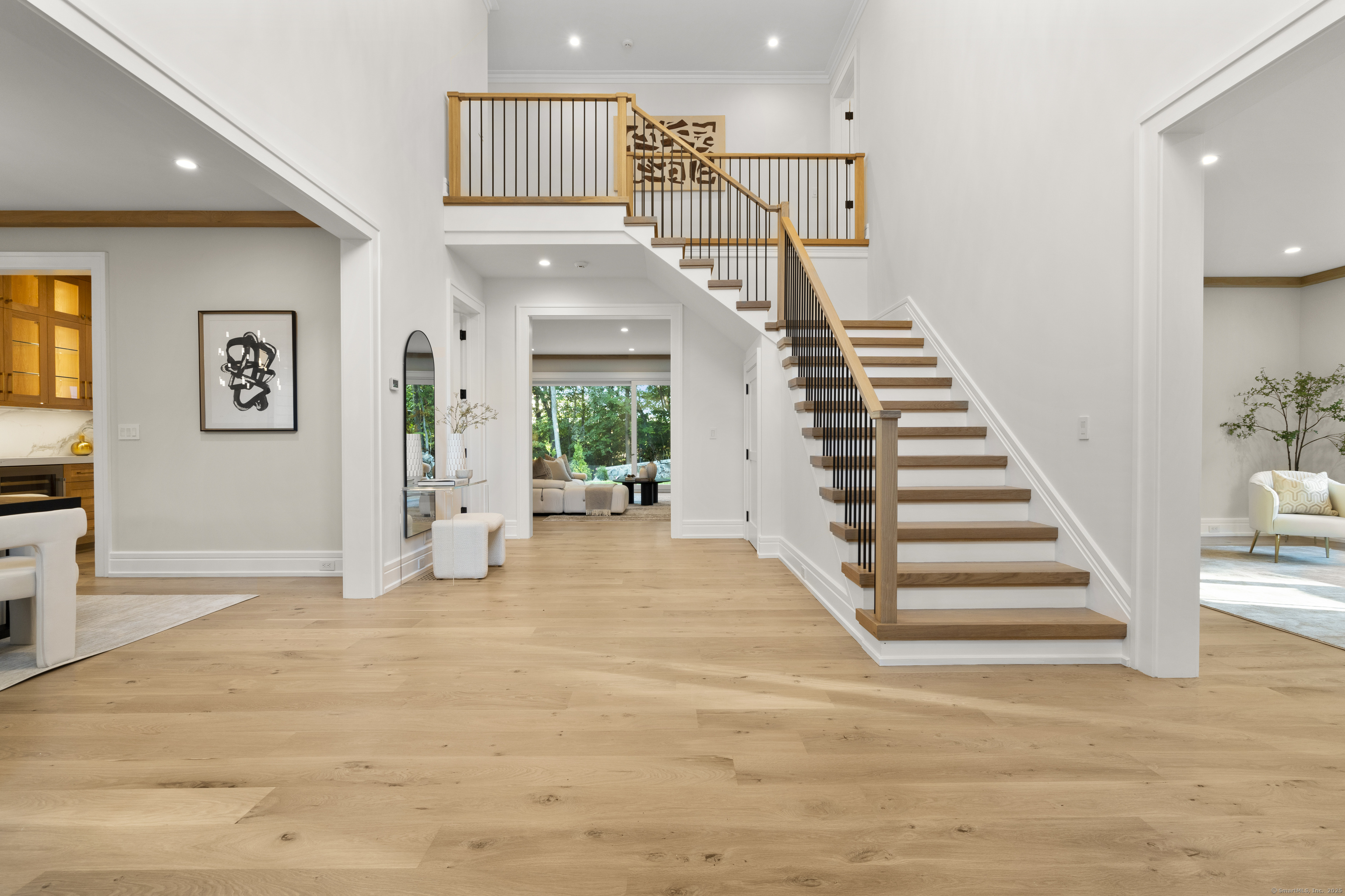 Darien, Connecticut 06820, United States, 5 Bedrooms Bedrooms, ,5 BathroomsBathrooms,Residential,Active,216316